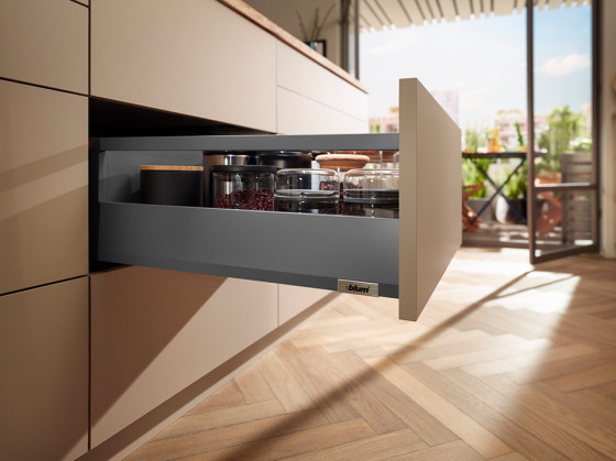 K-BLUM MERIVOBOX 8x M + 12x E, OG-M Orionszürke matt + FESTOOL TXS 12 2,5-Plus