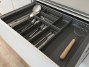 Evőeszköztartó Nolago basalt szürke Merivobox-hoz 80 (708 x 473 mm)