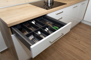 K-StrongMax 16 89/500 mm fekete+ evőeszköztartó Classico Kristall 60 (522x474)mm