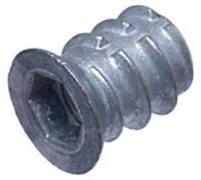 BU05 M8x15mm csavaranya BU05